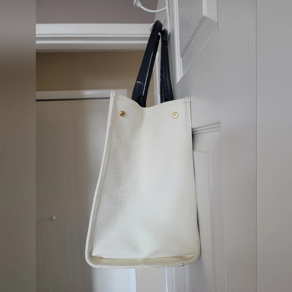 Brighton Corniche Tote - Picture 2 of 14